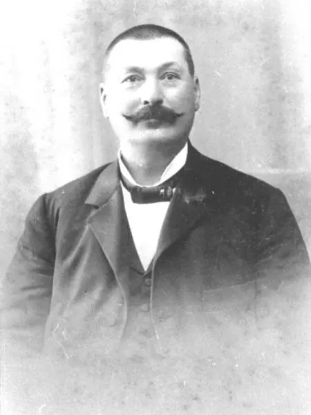 Prof. Gulyás Antal (1884-1980)